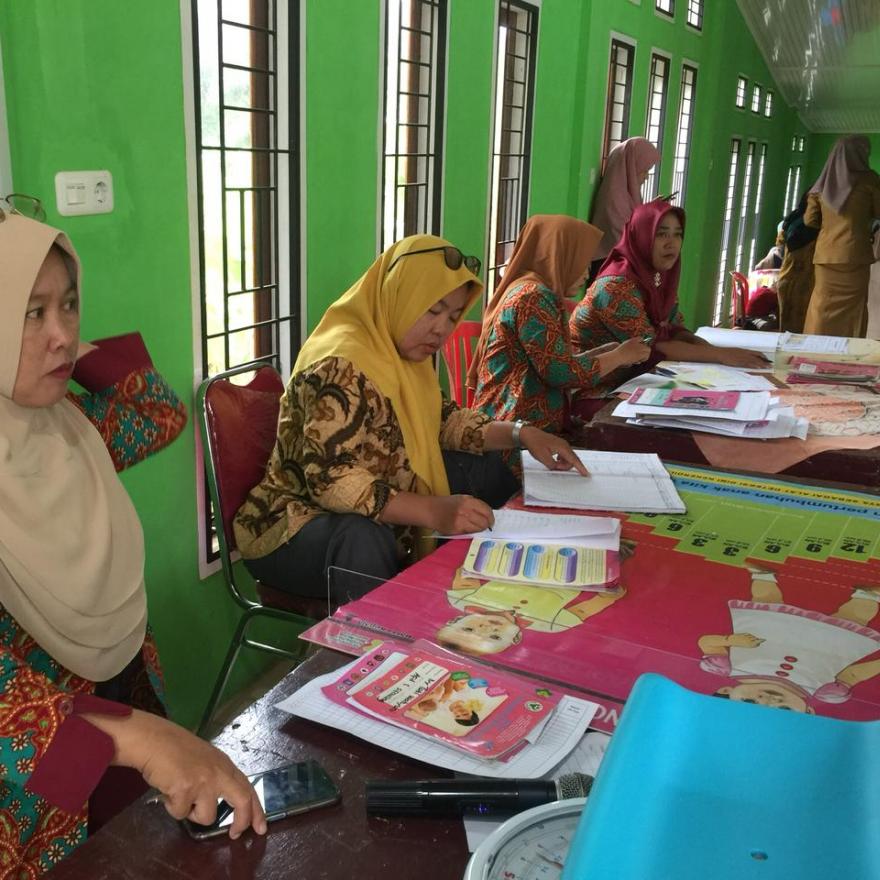KEGIATAN POSYANDU BALITA & IBU HAMIL  DESA NIUR SUKARAJA 25 JULI 2022